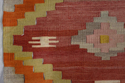 Vintage Kilim Area Rug (9' x 11')